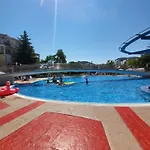 с 2 спални в 아파트