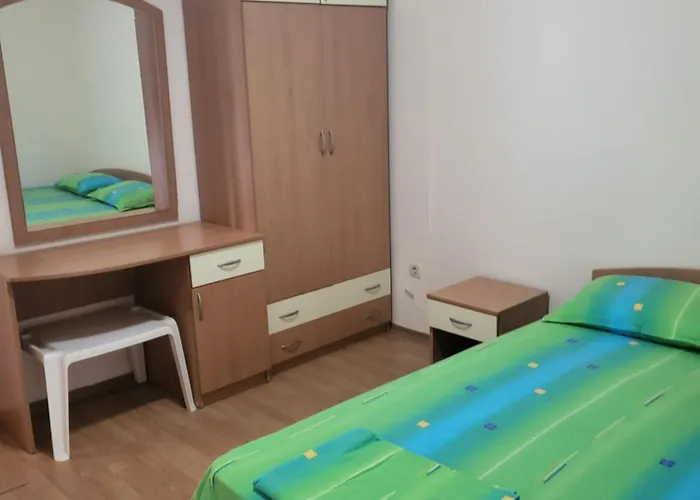 Apartamento с 2 спални в *